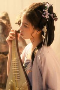 村上彩花