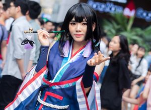 高橋里奈