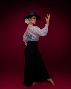 Lola Ortiz