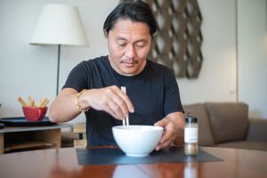 山下翔平