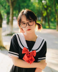 中島友美