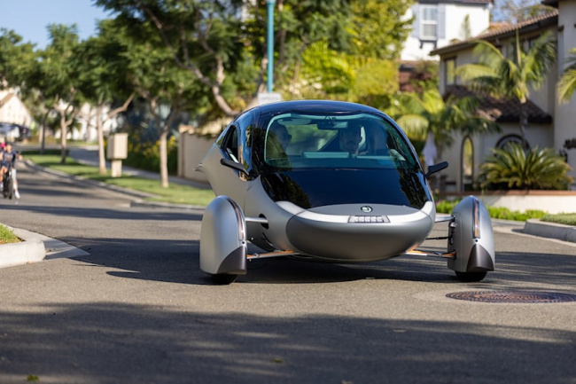 video, reveal, aptera launch edition ev lets you commute for free using the sun