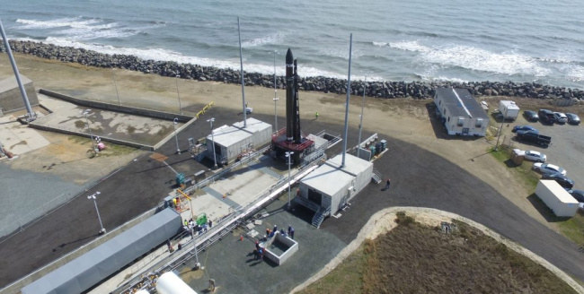 rocket lab aces first electron rocket launch from us soil