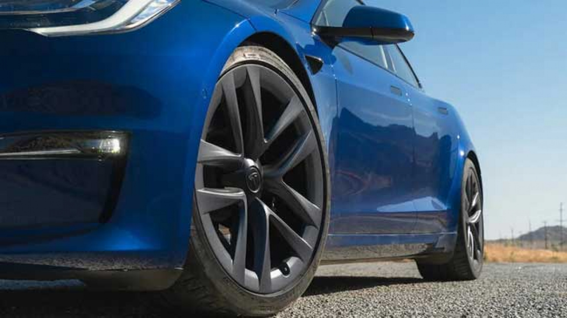 Why Do Tires Wear Out Faster On Electric Cars? TopCarNews